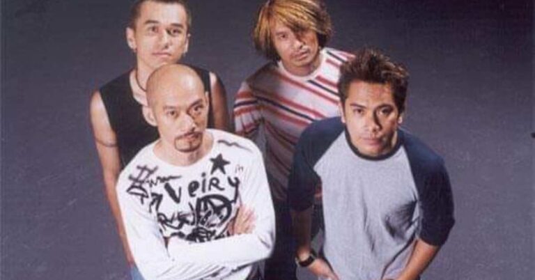 วงแท็กซี่ระเบิดพลังออกอัลบั้มชุดแรก “Taxi” เมื่อปี 2544